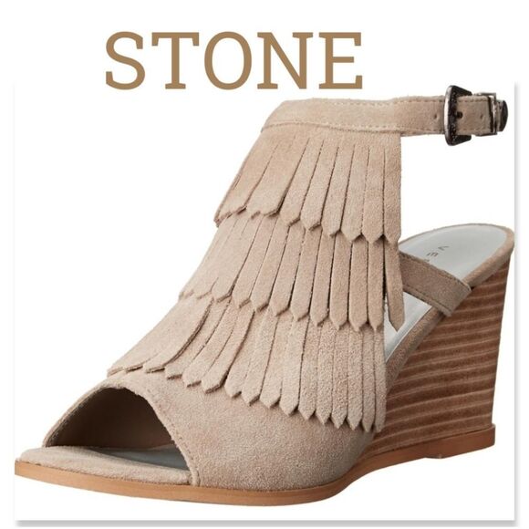 NIB Very Volatile Notion Wedge Sandal - Picture 3 of 16